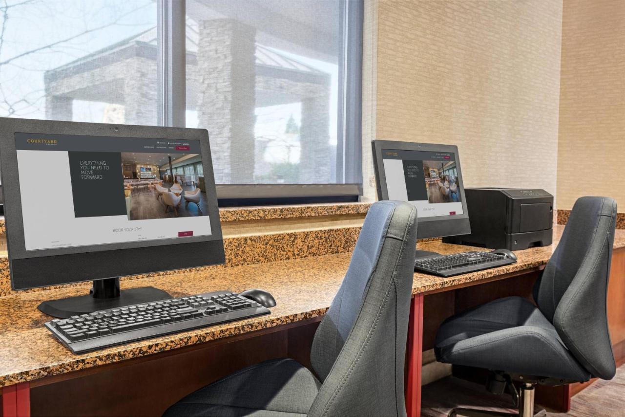 Courtyard By Marriott Sacramento Folsom Hotel Екстериор снимка