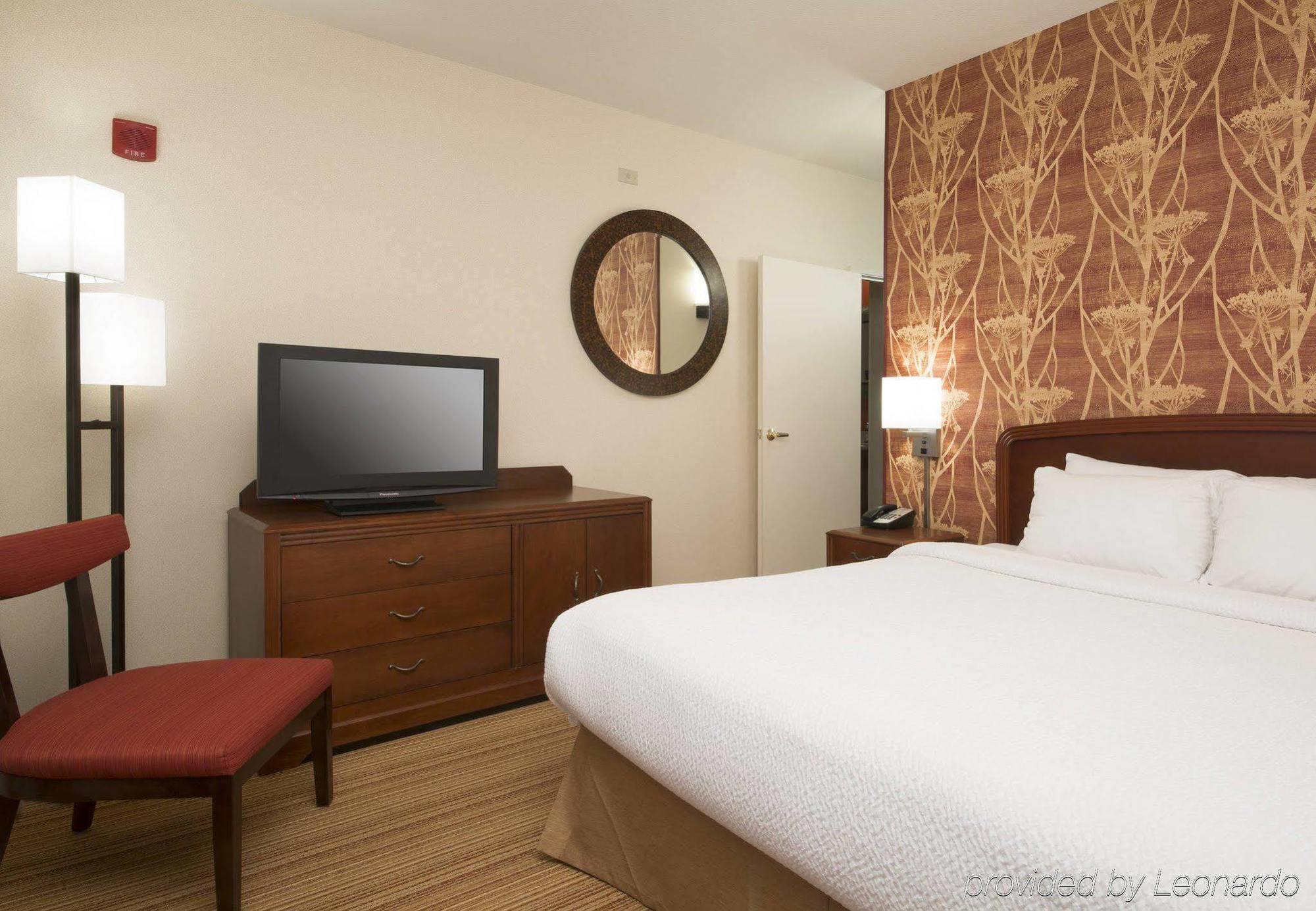 Courtyard By Marriott Sacramento Folsom Hotel Екстериор снимка