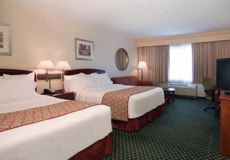 Courtyard By Marriott Sacramento Folsom Hotel Екстериор снимка