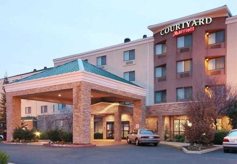 Courtyard By Marriott Sacramento Folsom Hotel Екстериор снимка